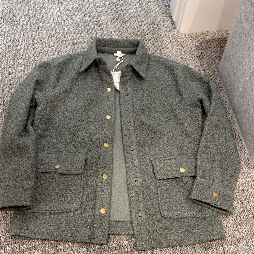 Hem & Thread women’s light olive Shirt Jacket